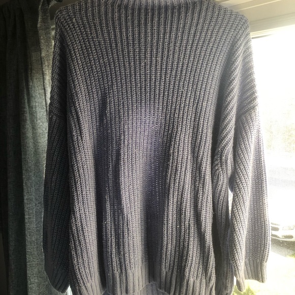 Cozy mock neck oversized sweater - Picture 3 of 4